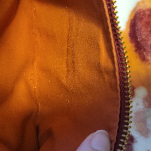 MAXX New York faux Alligator Purse - Picture 4 of 12